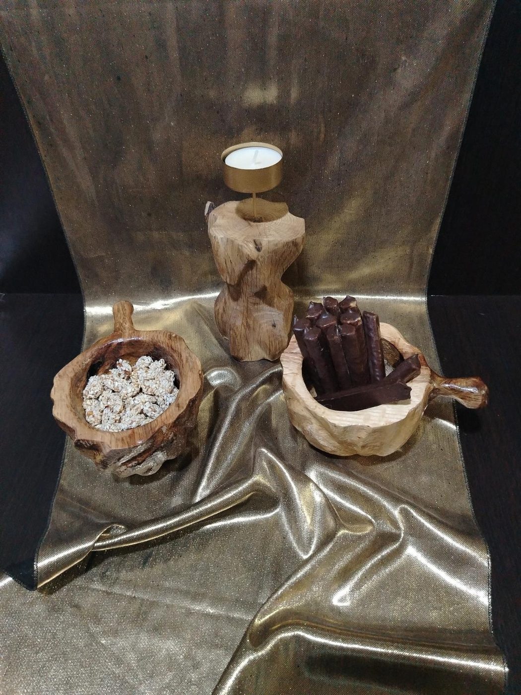 Винтажная черная колонка