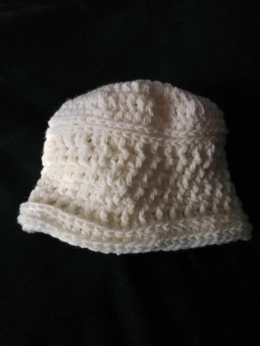 Минималистичный белый рюкзак