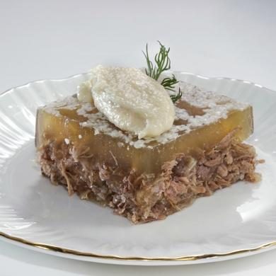 Городская черная деревянная игрушка