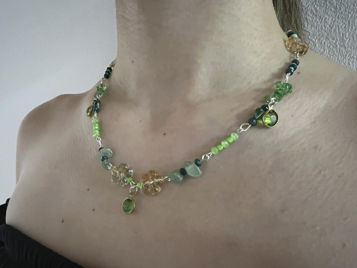 Минималистская Жёлтая Игровая Коробка