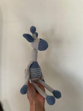 Праздничный коричневый подарок